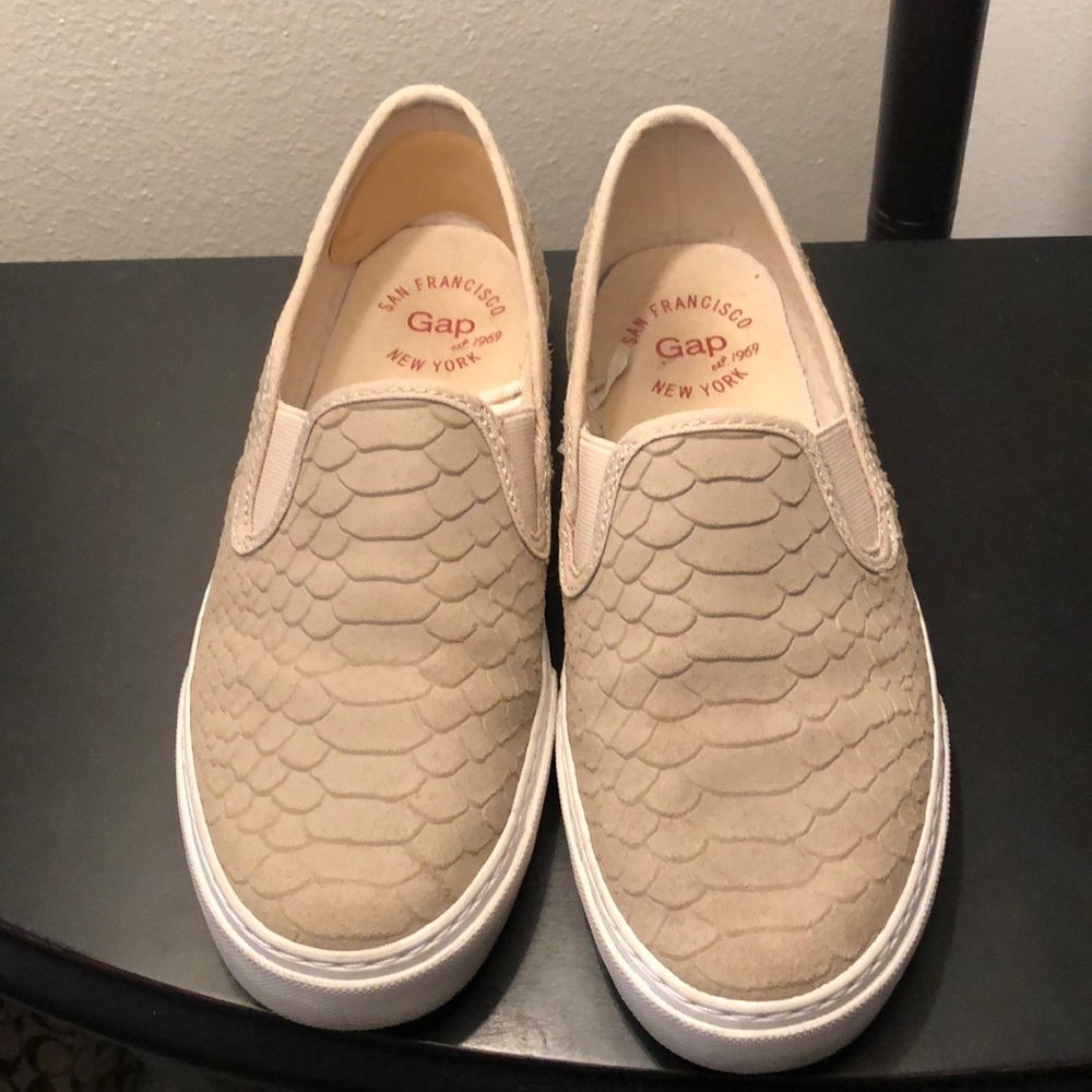 Gap slip on’s